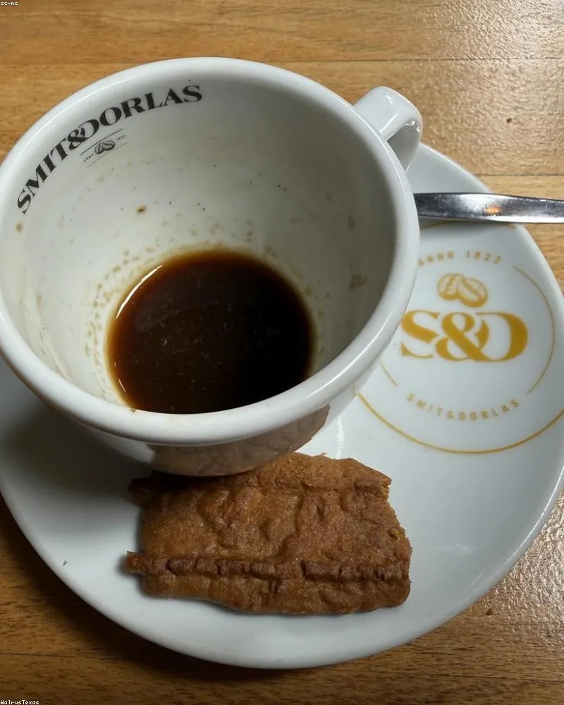 Xícara espresso 90 ml com pires — caixa com 72