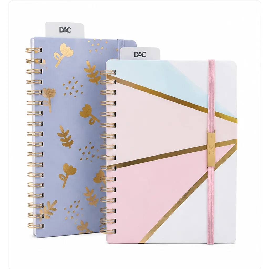 Conjunto de cadernos DCC, com designs azul e rosa, ideal para anotações diárias