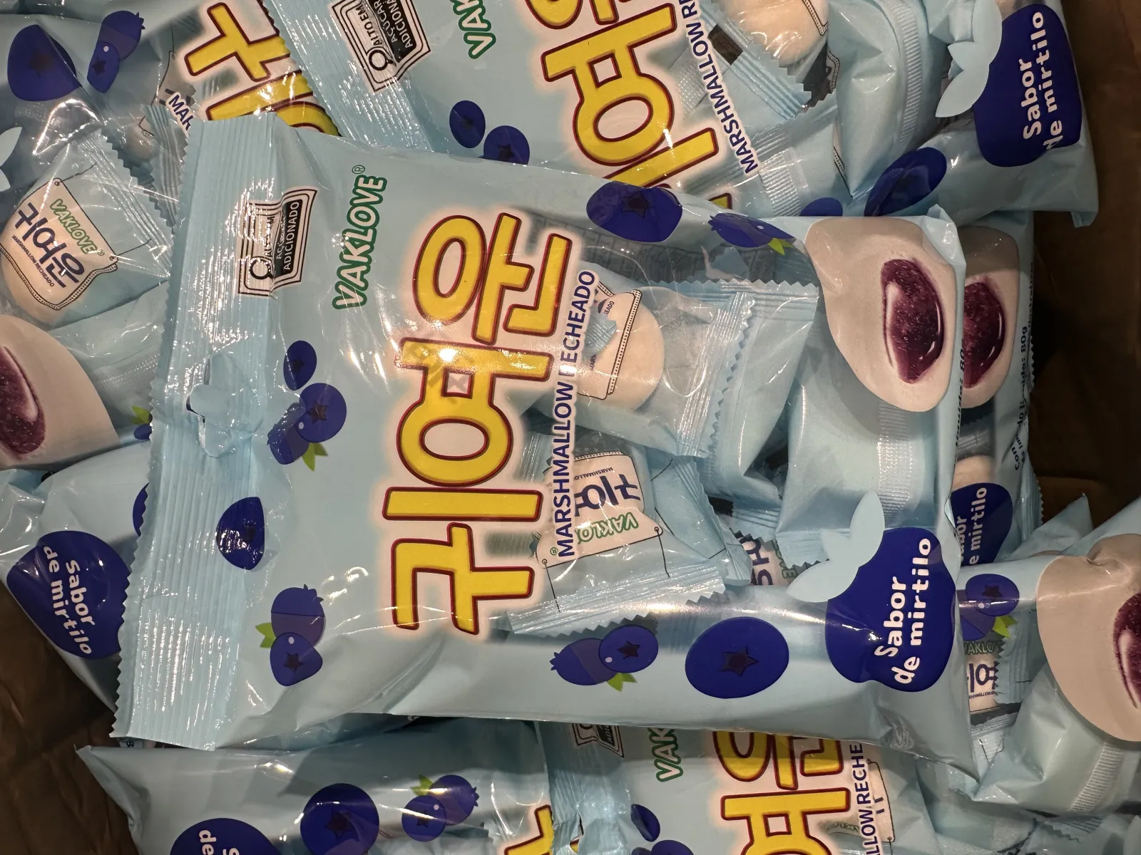 Marshmallow recheado de blueberry