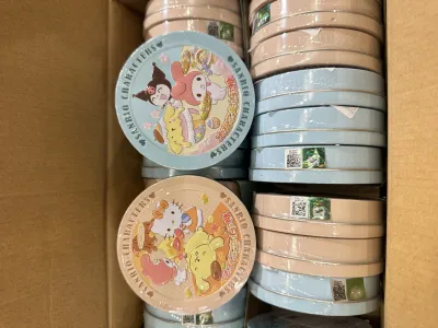 Bala de gelatina recheada sabor uva verde pera
