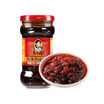 Lao gan ma pasta de pimenta com carne de frango