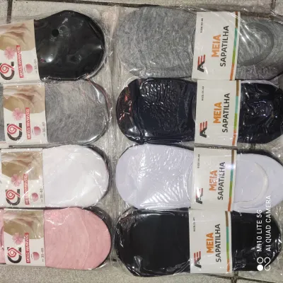 Meias invisíveis da marca AE, unissex, tamanhos 35-40, disponíveis nas cores preta, branca, rosa e cinza.
