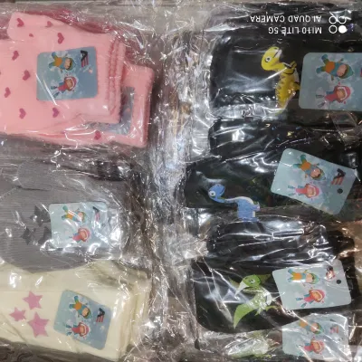 Conjunto de meias infantis com estampas de desenhos animados, adequado para 1-3 anos, várias cores, confortável e respirável