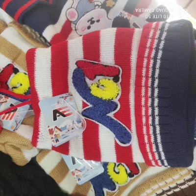 Touca de lã infantis, marca A, design listrado, confortáveis e quentes, adequadas para primavera e outono.