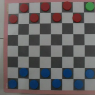 Jogo de damas com tabuleiro 40 × 40 cm