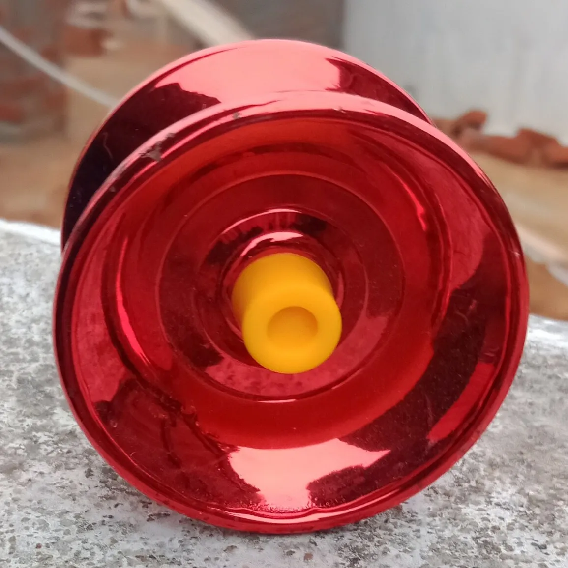 Ioiô de plástico com cordão