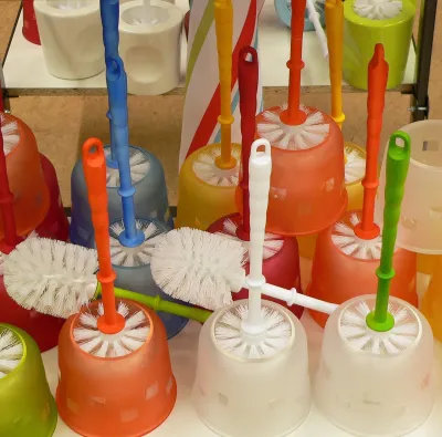 Escova sanitária com suporte