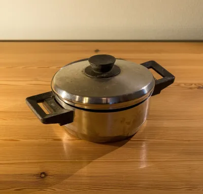 Panela de inox 24 cm com tampa
