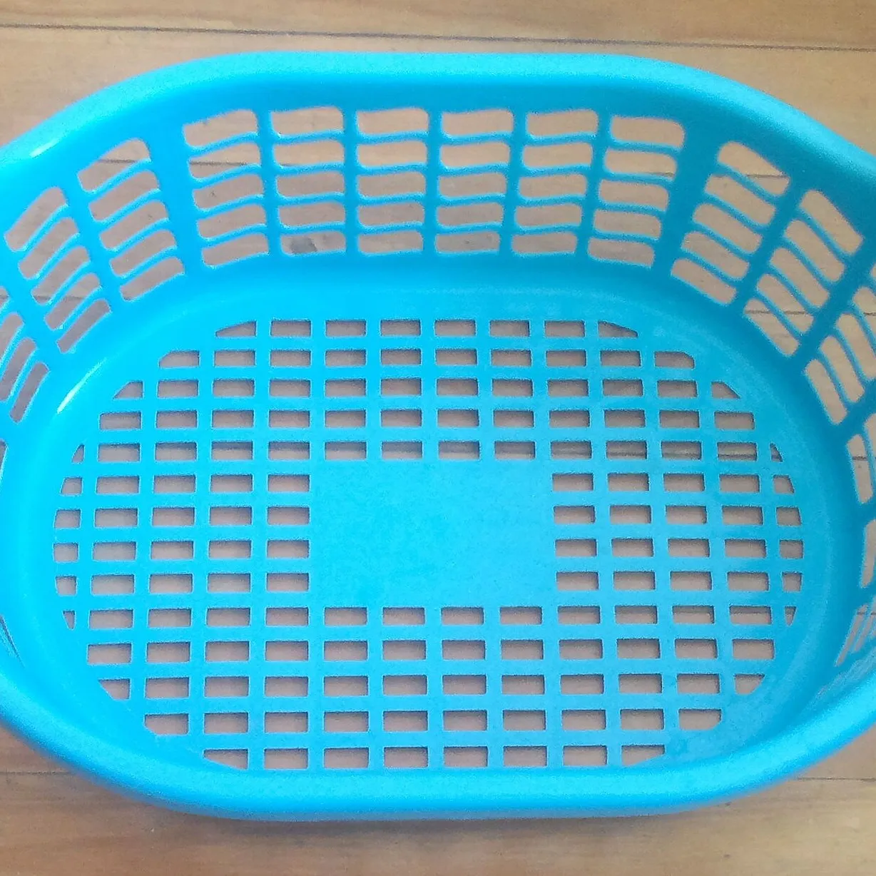Cesto de roupa vazado 40 L