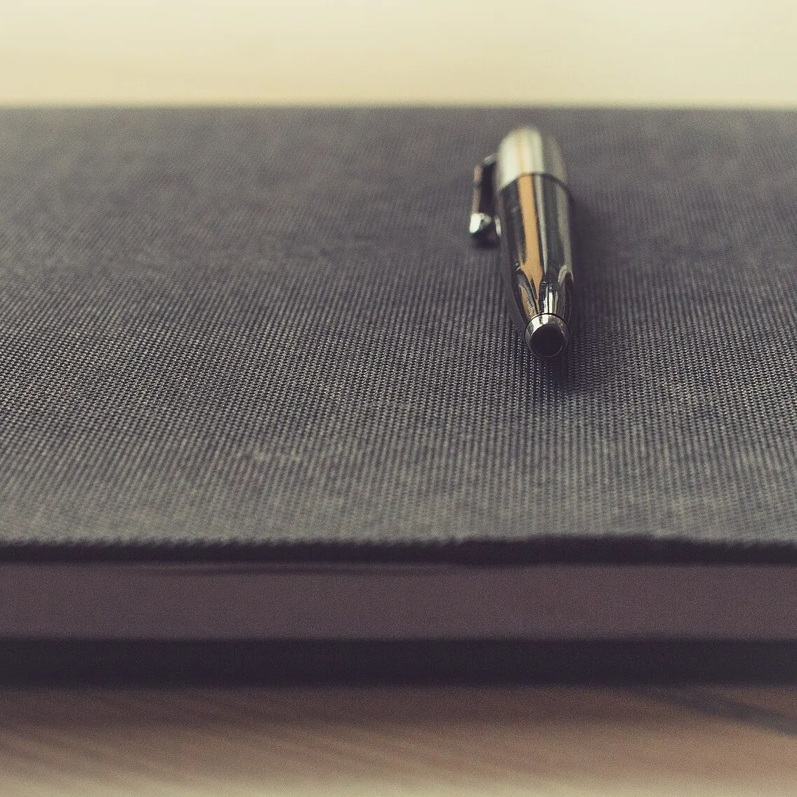 Caderno capa dura A5 pontilhado