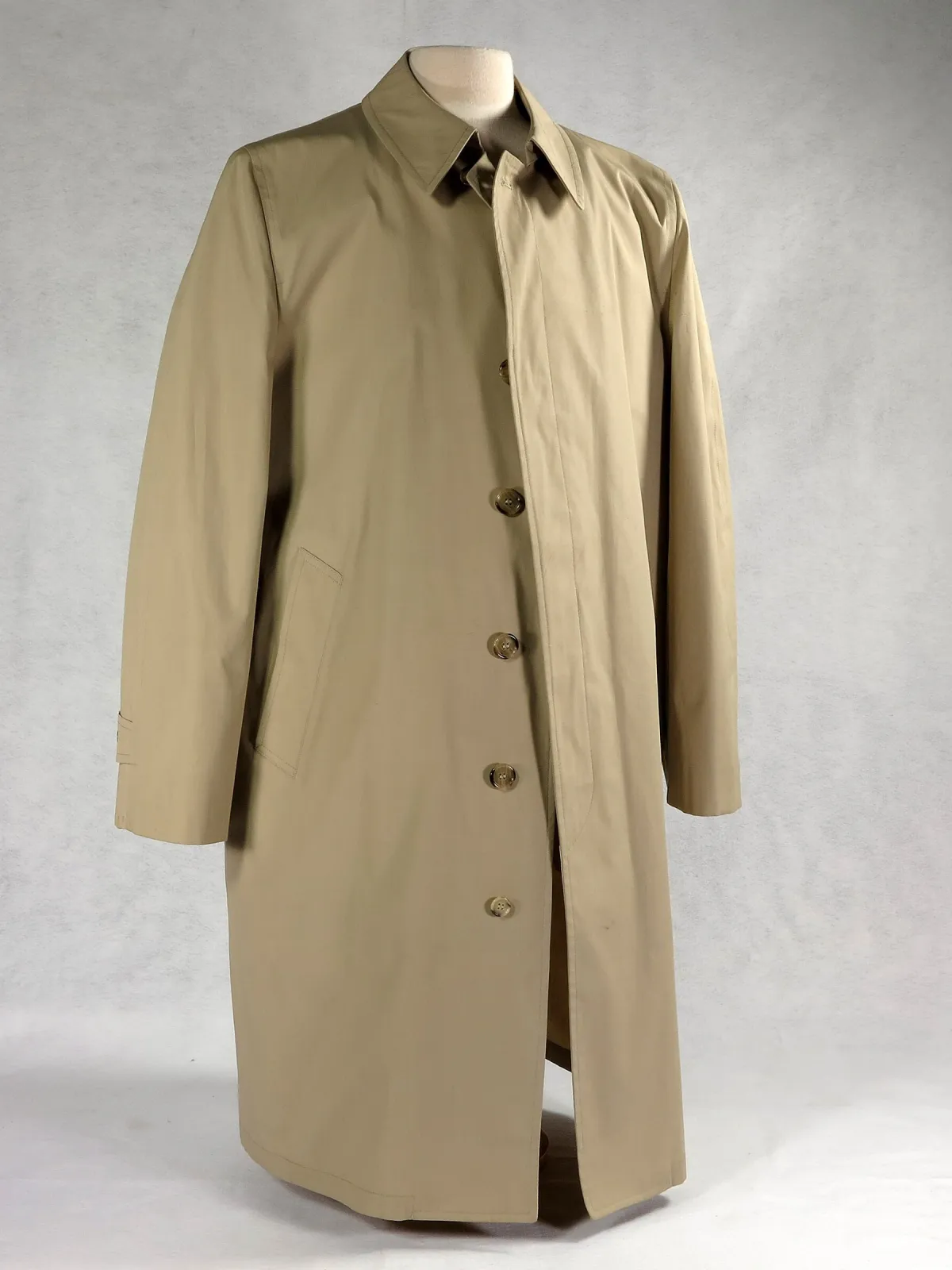 Trench coat clássico de gabardine