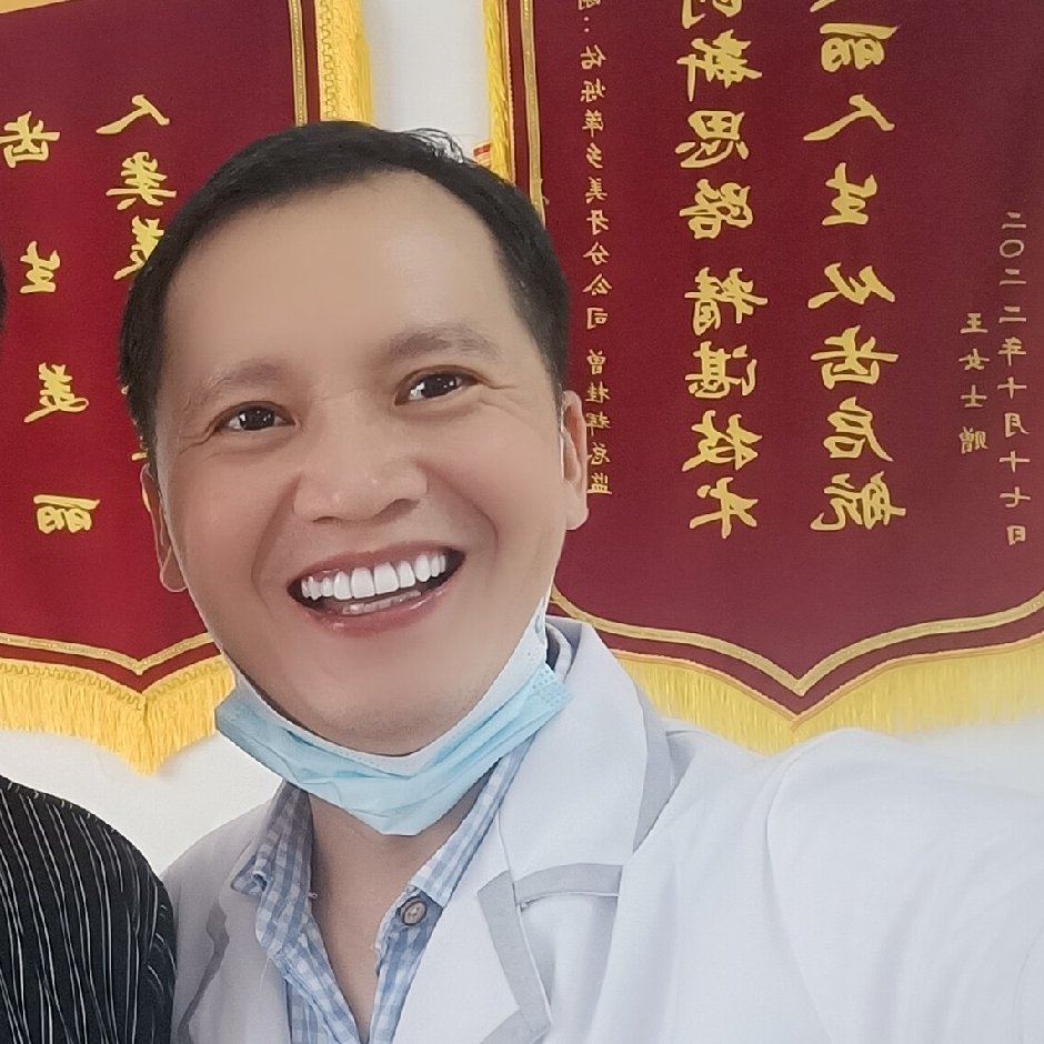 Andy辉哥  爱牙连锁口腔 运营总监