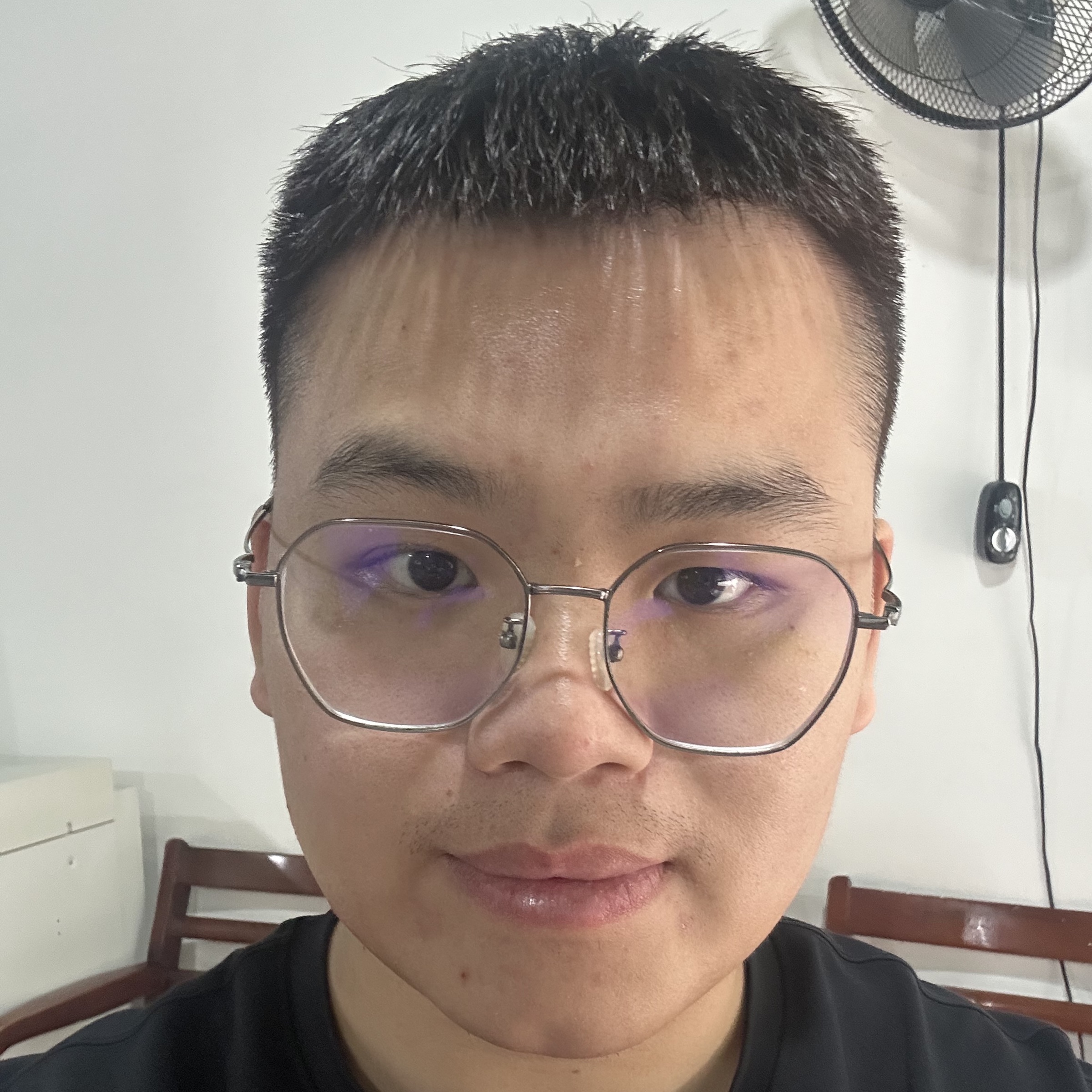 余经纬