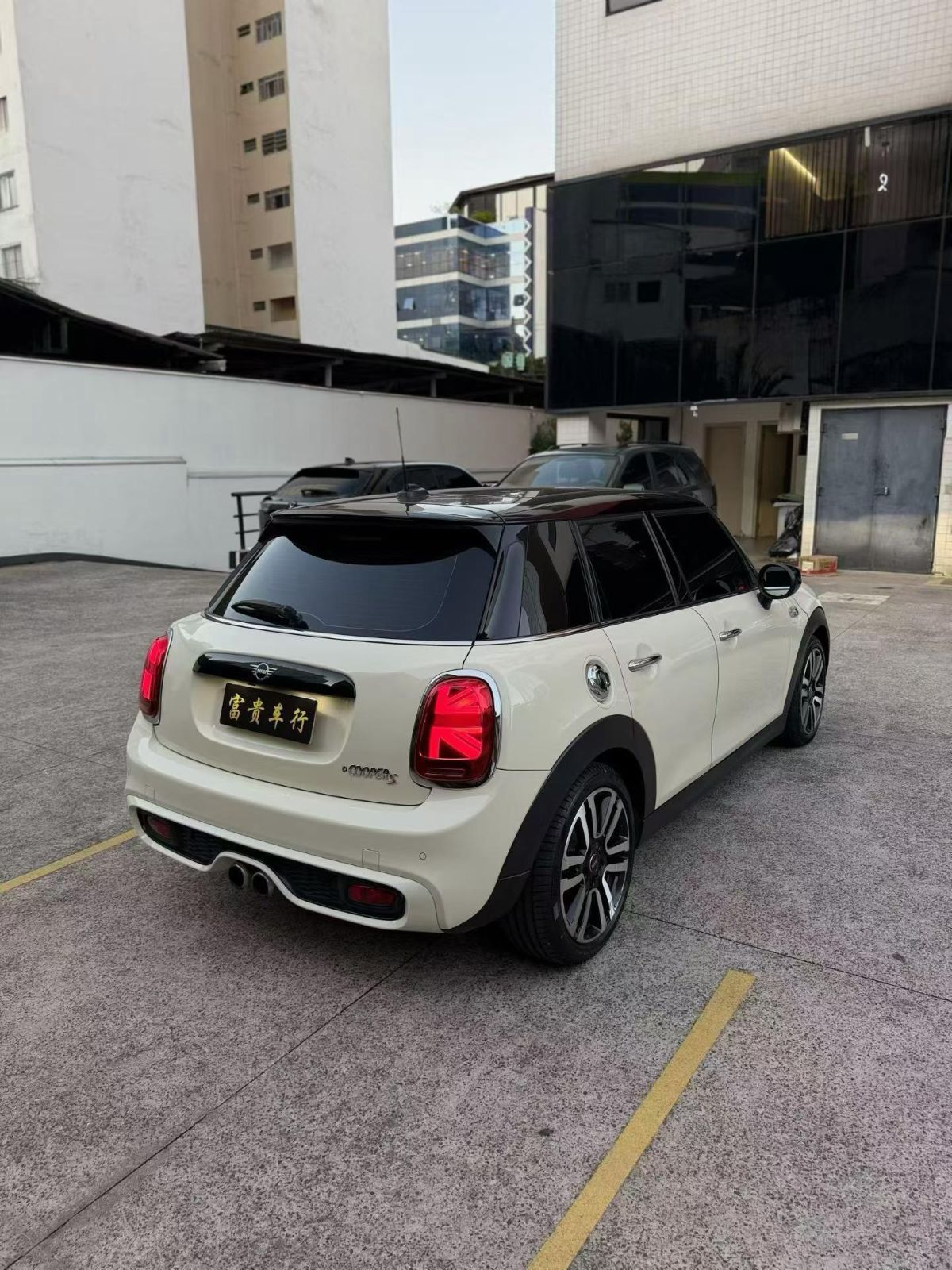 出mini cooper s 2.0