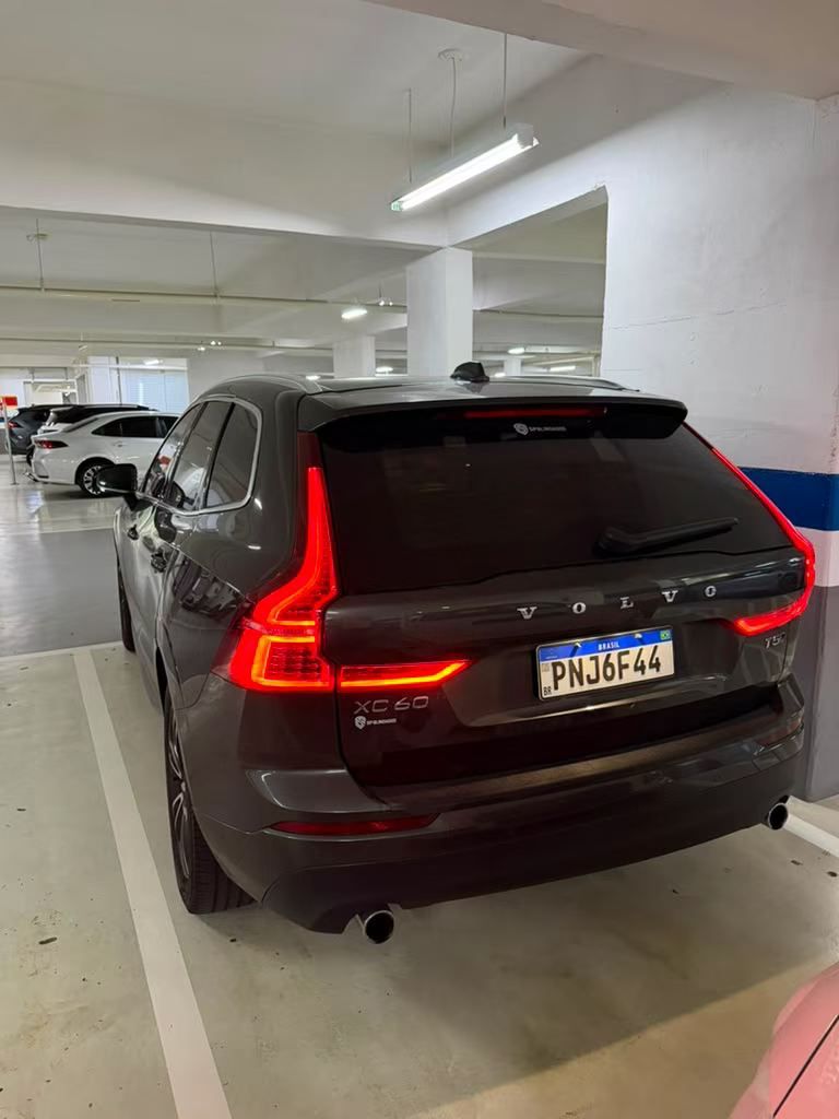 出沃尔沃 xc60 2.0 T5 Momentum