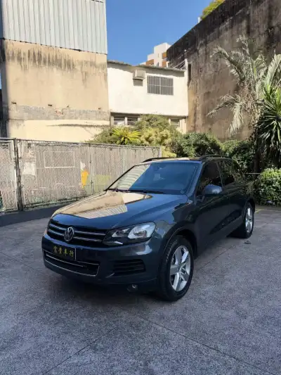 大众途锐3.6 v6