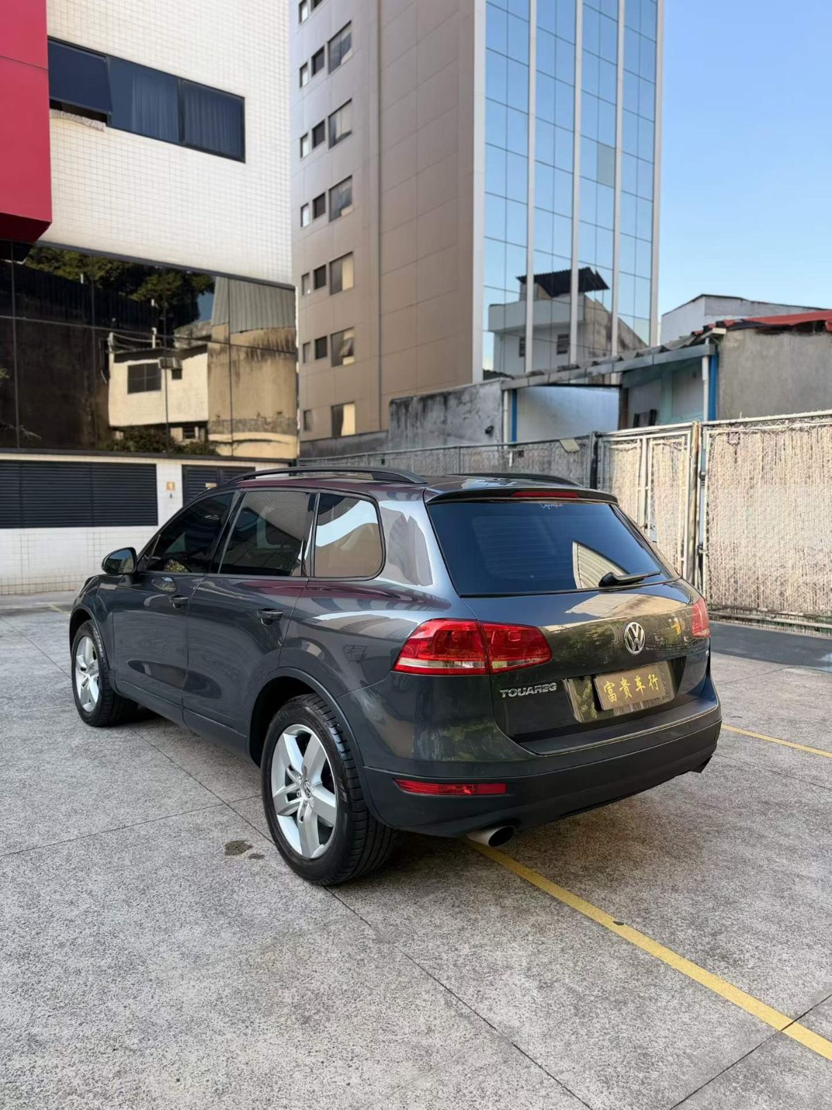 大众途锐3.6 v6