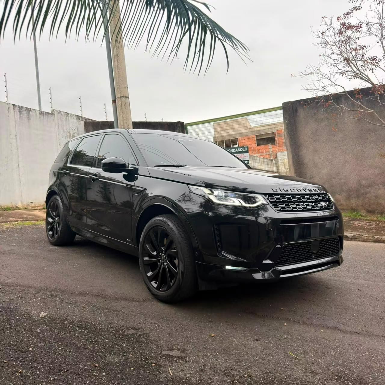 出路虎发现运动版
