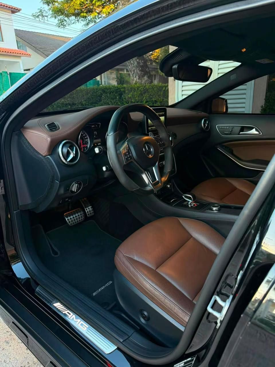 奔驰 GLA 45 AMG