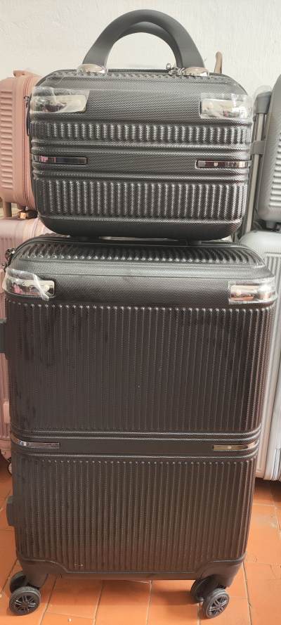 行李箱
