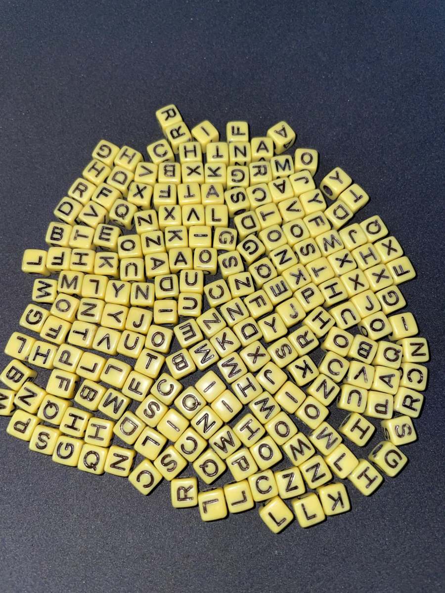 方形字母串珠 49g