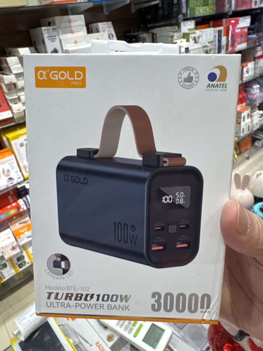 α GOLD PRO 100W超大容量移动电源，30000mAh，型号BTE-102，支持多设备充电