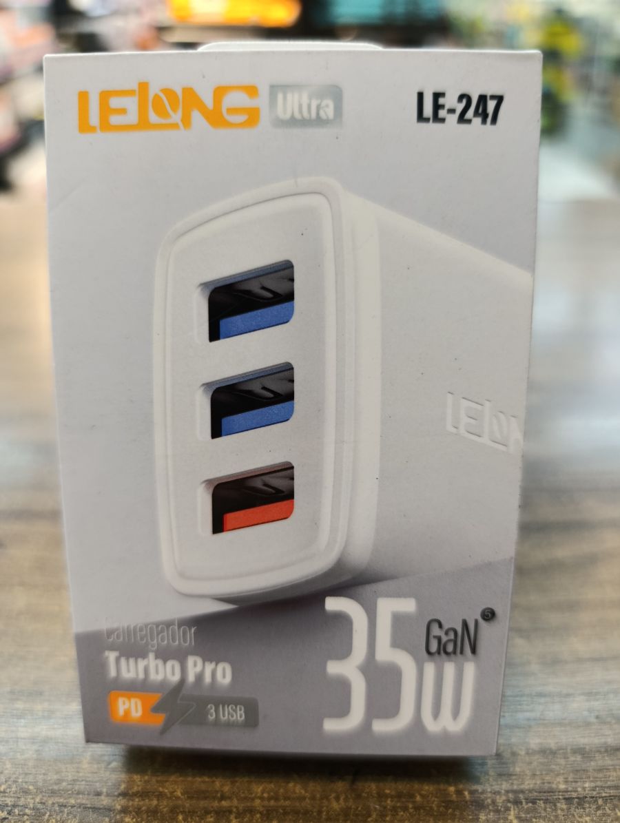 LELONG Ultra LE-247 35W GaN 快充充电器，3个USB接口，Turbo Pro设计
