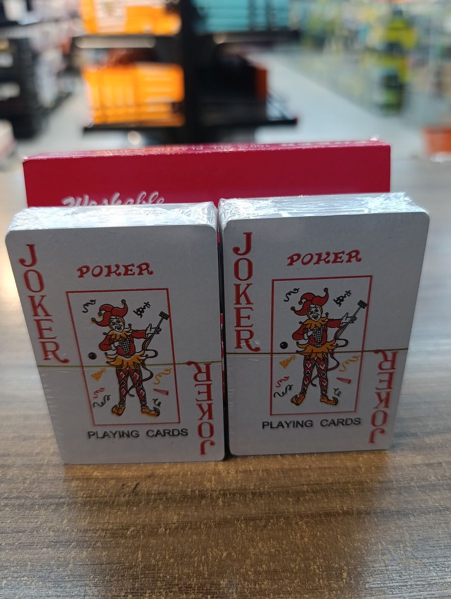扑克游戏纸牌，JOKER品牌，经典设计，适合家庭聚会和娱乐