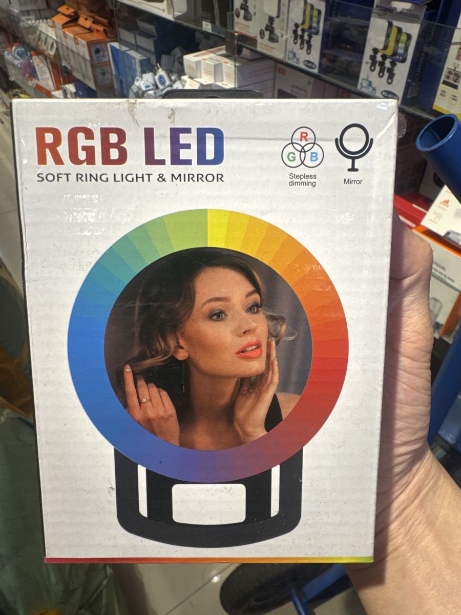 RGB LED柔光环形灯镜，调光功能，适合化妆和自拍