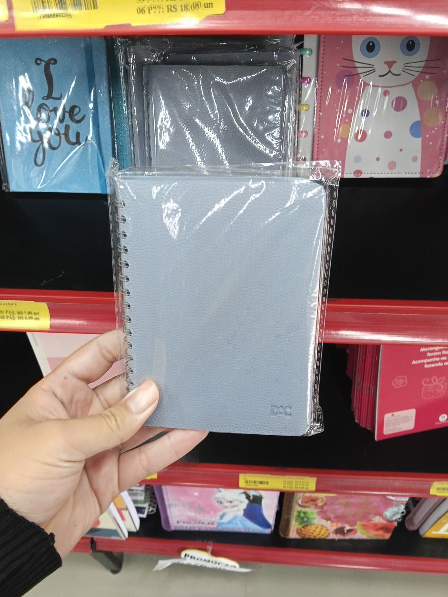 灰色便携本子，品牌DMC，适合学生和办公使用