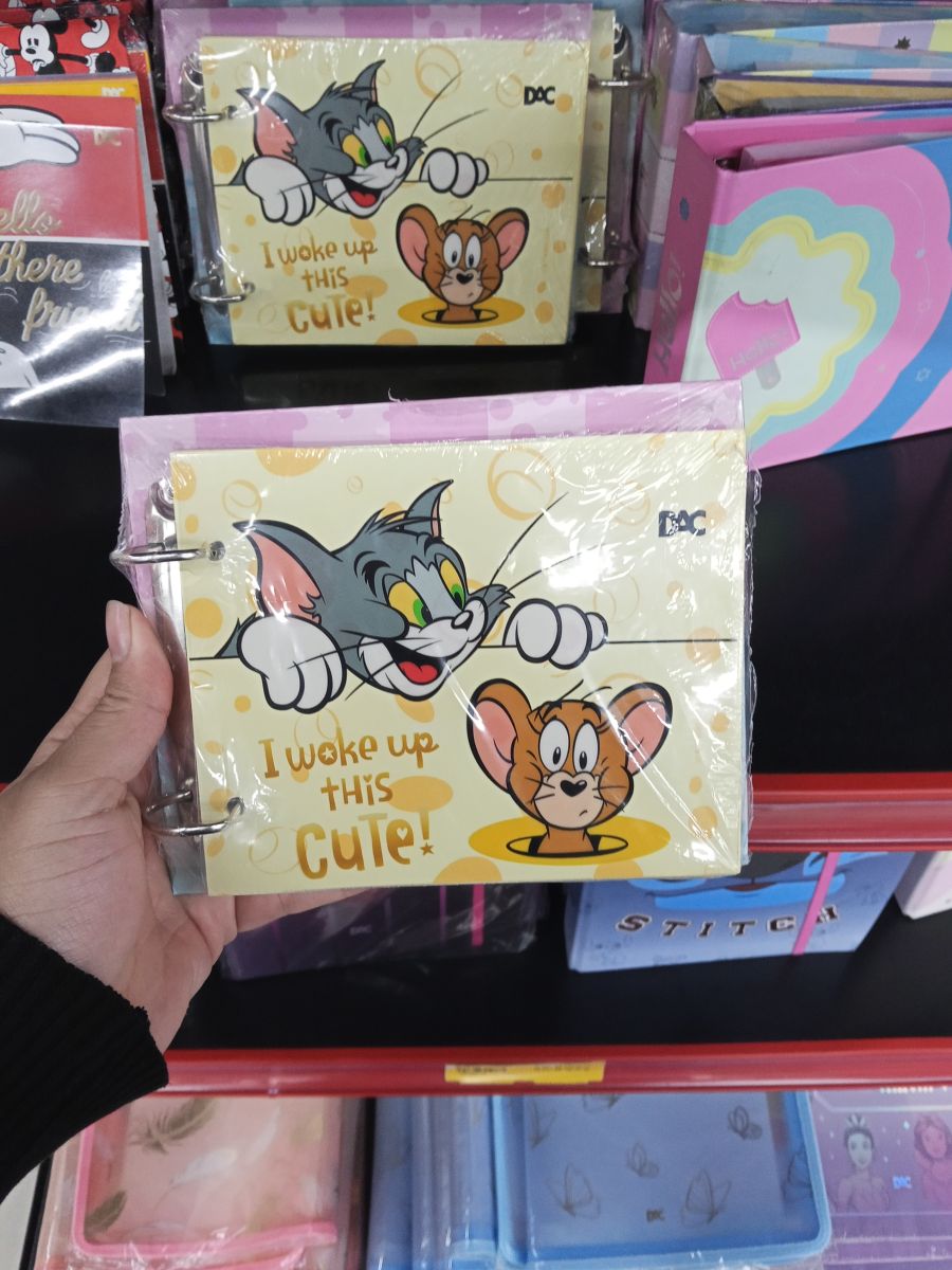 DCC 彩色笔记本，享受自我，适合日常记录，便携设计