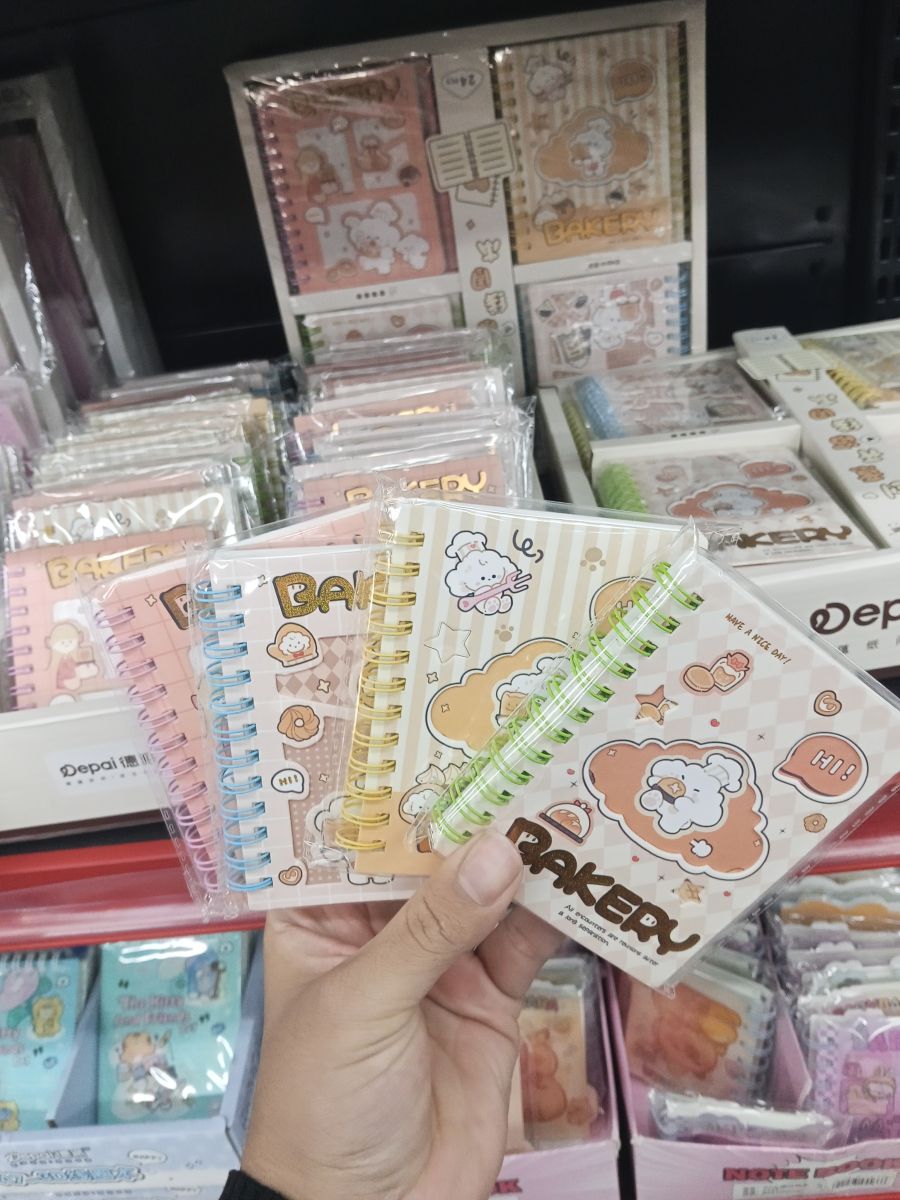 可爱面包店便签纸本，四色可选，适合记录与留言