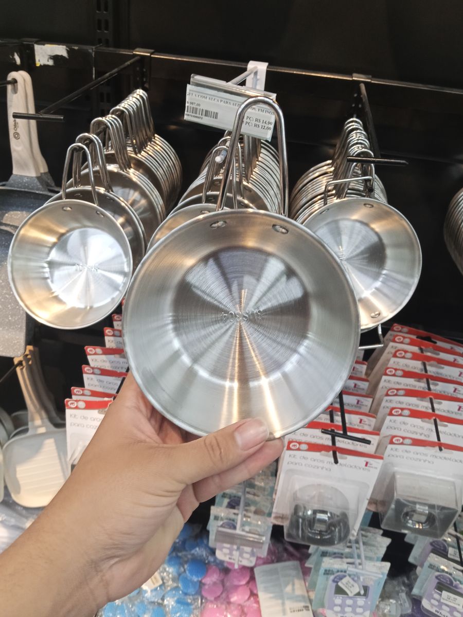 不锈钢量杯，厨房烘焙必备，耐高温，易清洗，适合液体和干料
