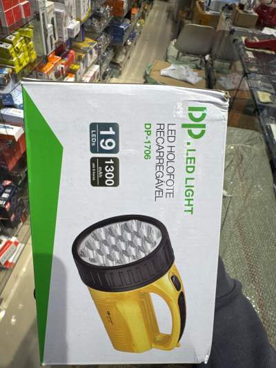 DP LED手电筒，型号DP-1706，19颗LED，1300流明，充电式，黄色