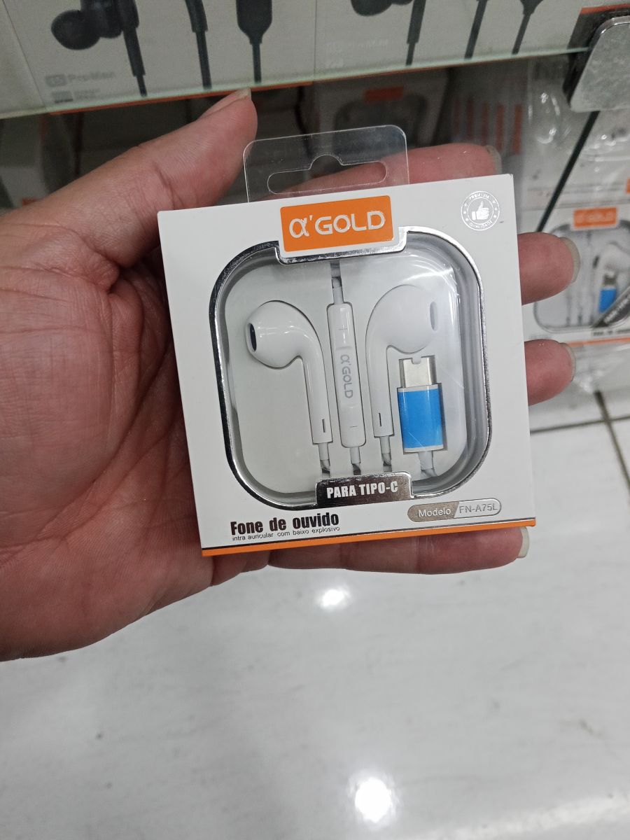 αGOLD 有线耳机 Type-C 接口，适用于手机，音质清晰，舒适佩戴