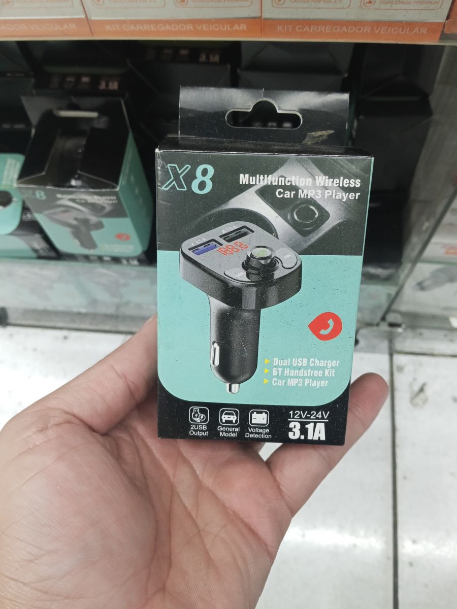 X8多功能无线车载MP3播放器，双USB充电器，12V-24V，3.1A