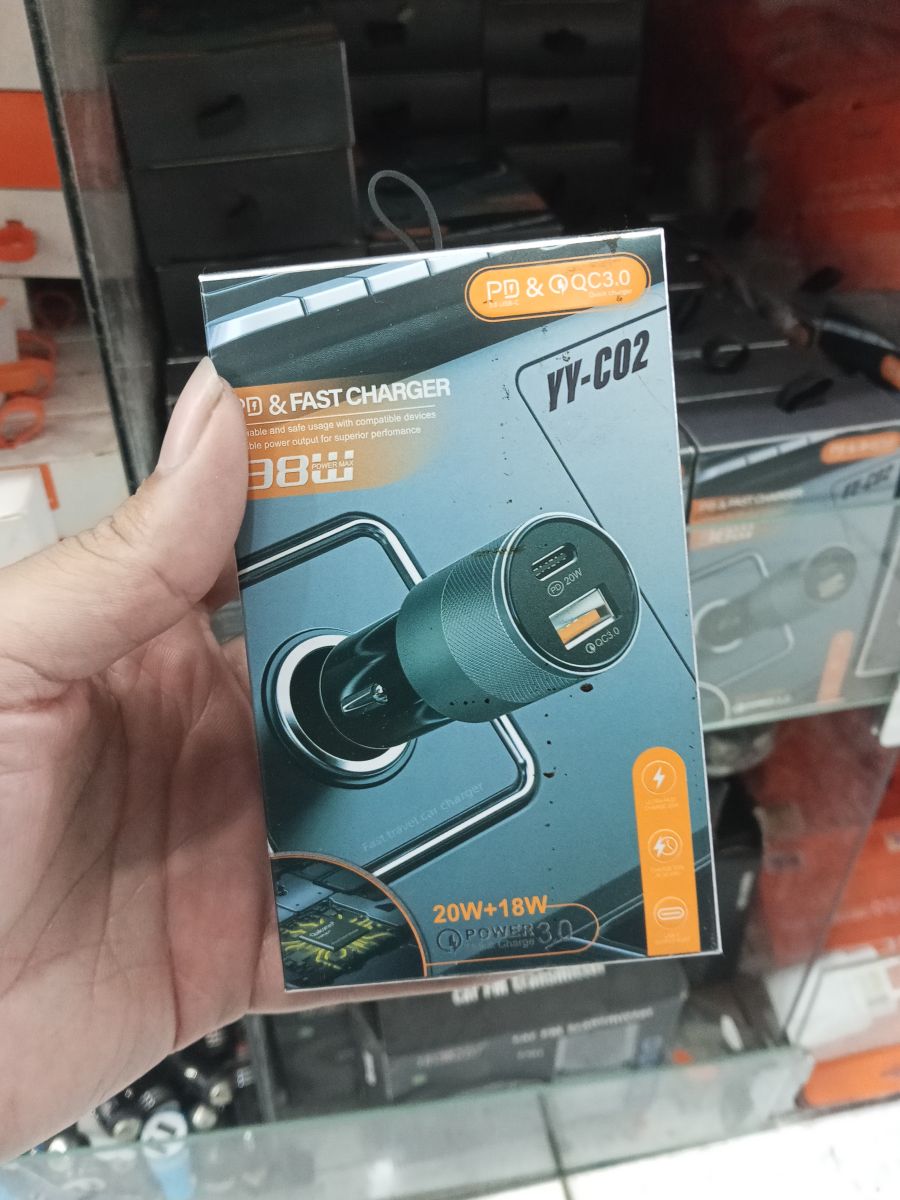 车载充电器 YV-C02 20W+18W PD快充 QC3.0