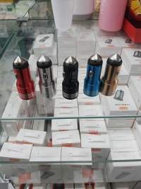 车载充电器 多色可选 适用于各种车型