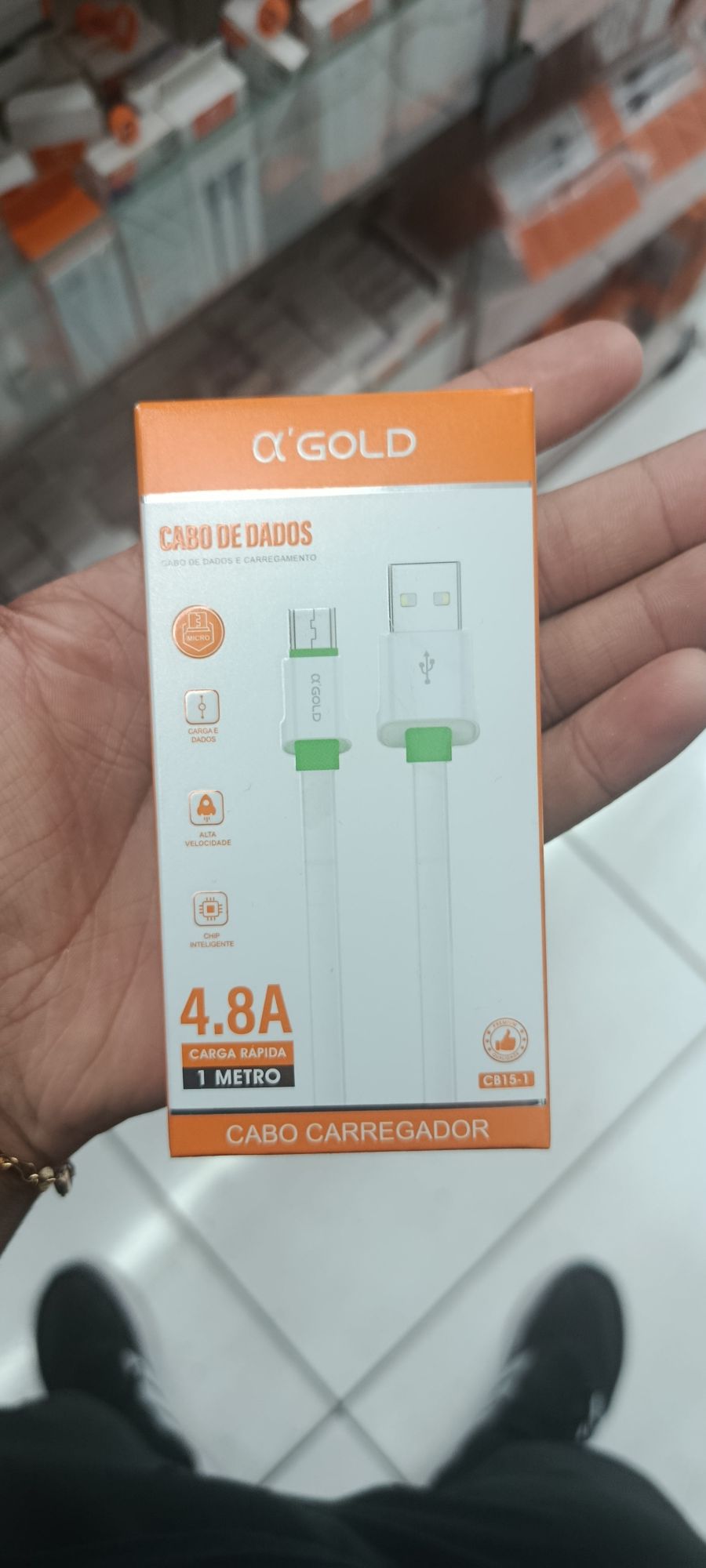 αGOLD USB数据线，快速充电，适用于多种设备，耐用设计