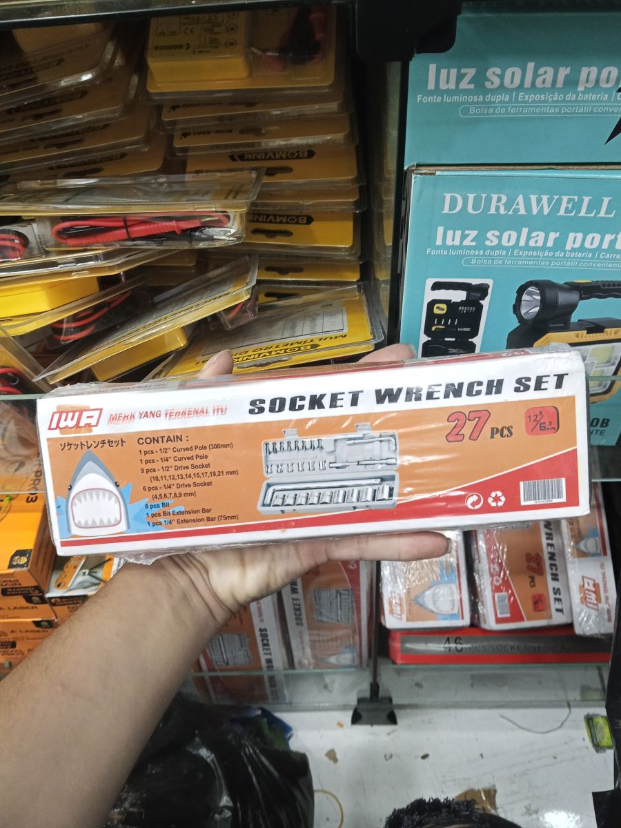 IWA 27件套扳手工具套装，包含多种规格，适用于各种维修需求