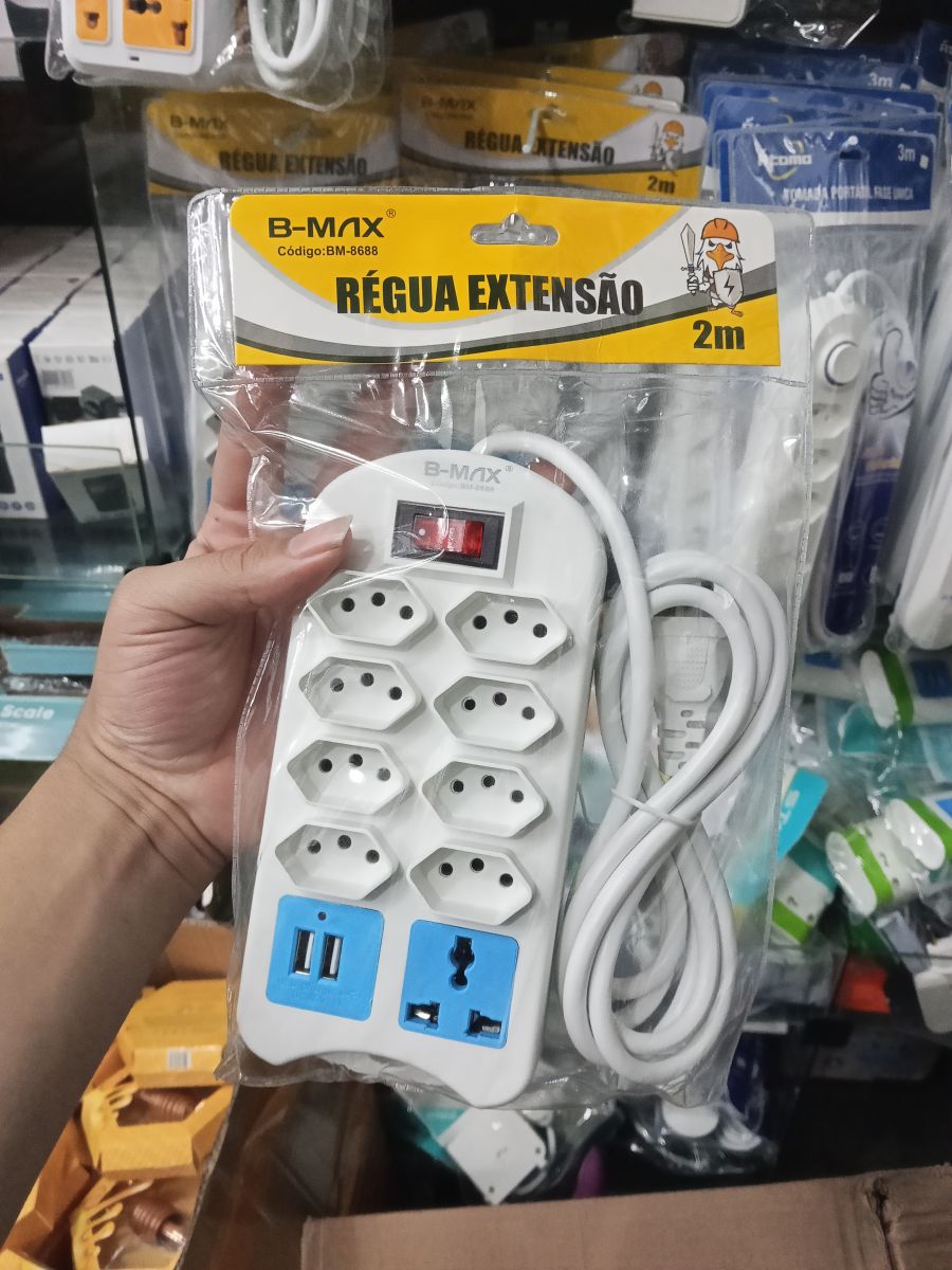 B-MAX 2米多功能插线板，8位插孔，带USB接口，适用于家庭和办公