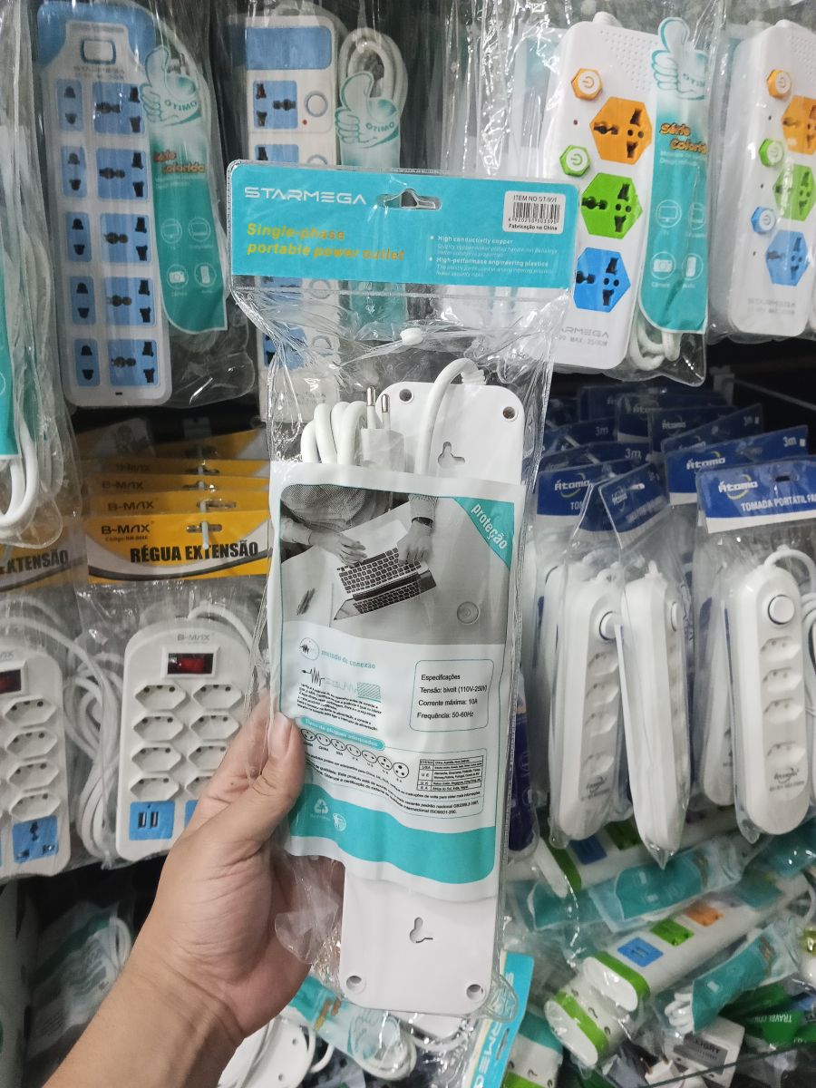STAMEGA排插 ST-901，带过滤器，六个插孔，适合多种设备，颜色多样