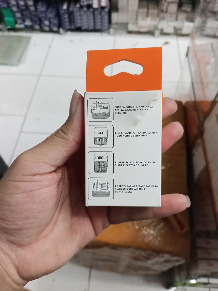 LEHMAX LEY-202 通用插头适配器，适用于多种国家，便携设计