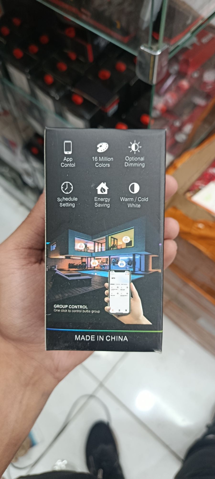 智能LED灯泡 RGB 2700K-6500K 1600万色 50000小时寿命