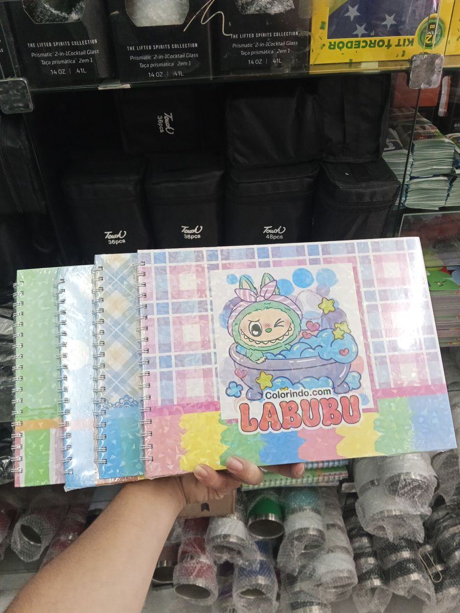 拉布布可爱图案笔记本，A5尺寸，彩色封面，适合学生和办公使用