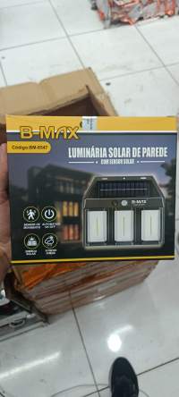B-MAX 太阳能墙壁灯，带传感器，适合户外照明