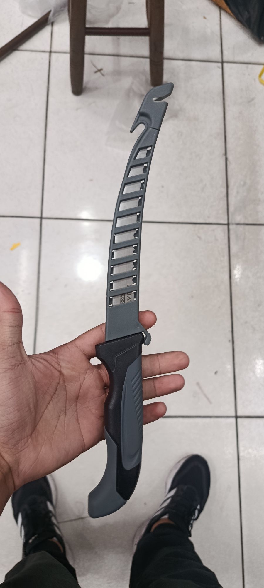 LUA TEK 鱼刀，锋利不锈钢刀刃，舒适手柄，适合钓鱼和厨房使用