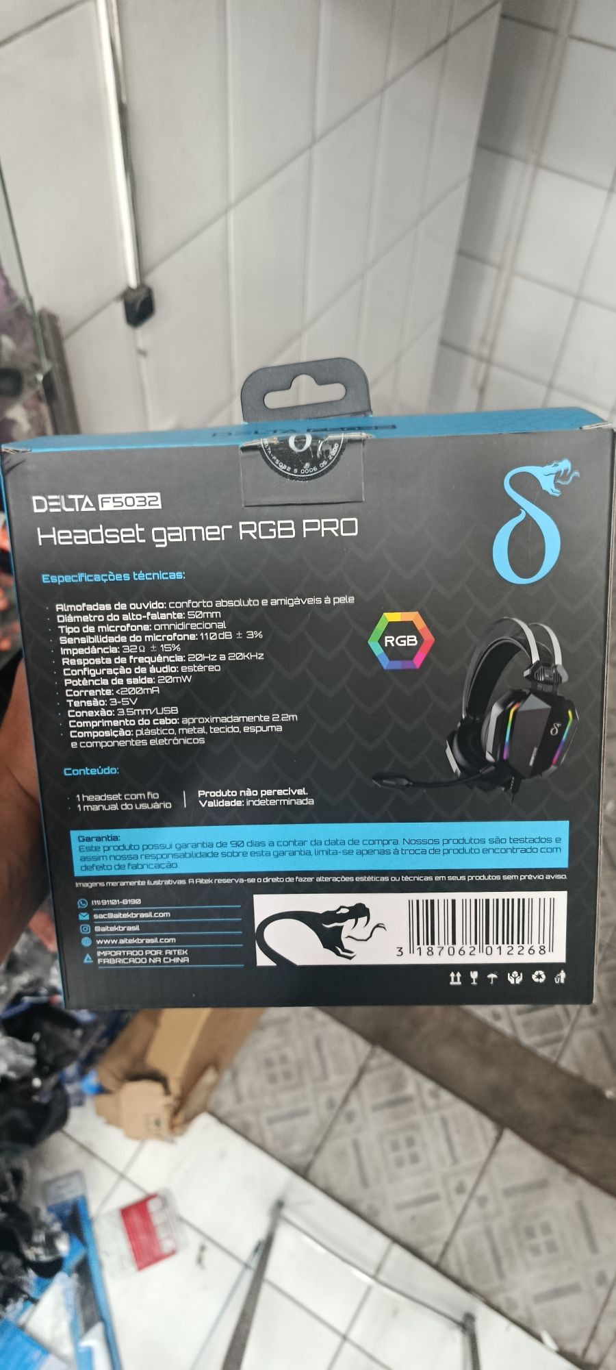 DELTA F503 RGB PRO游戏耳机，带RGB灯效，舒适佩戴，适合游戏使用
