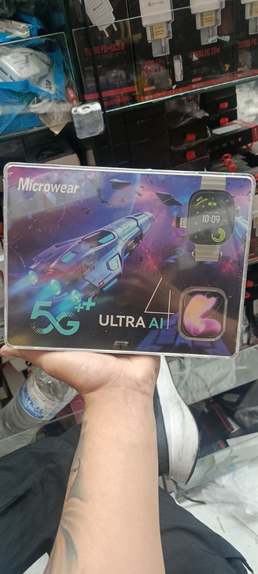 Microwear 5G+超智能手表，支持AI功能，适合运动和日常使用