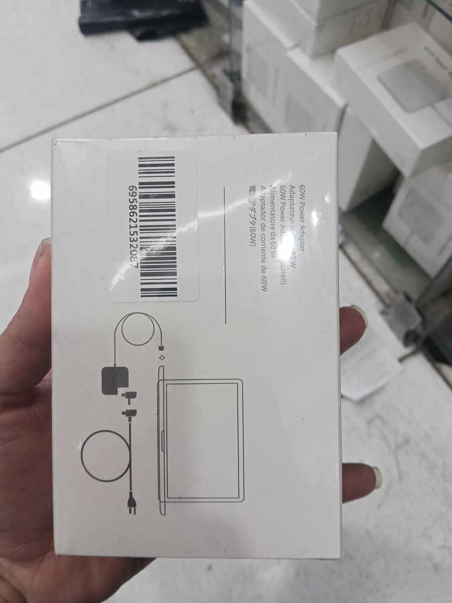60W USB-C 快速充电头，适用于多种设备